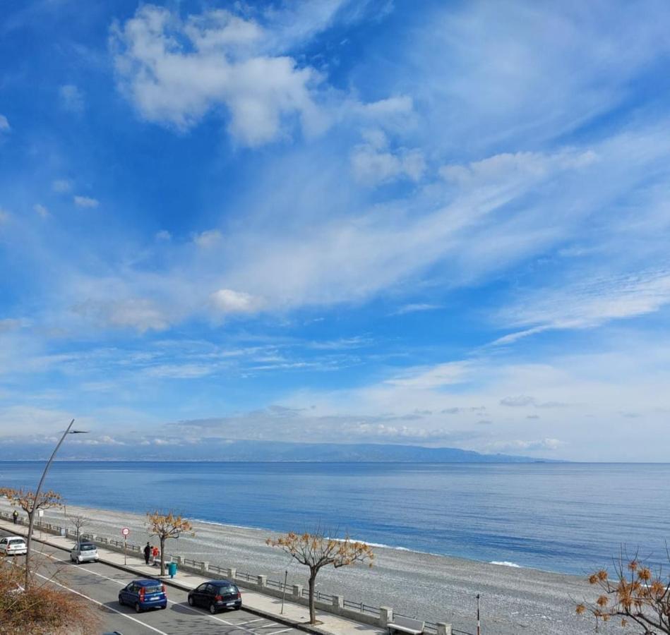 Blue Sicily Apartment Roccalumera Ngoại thất bức ảnh